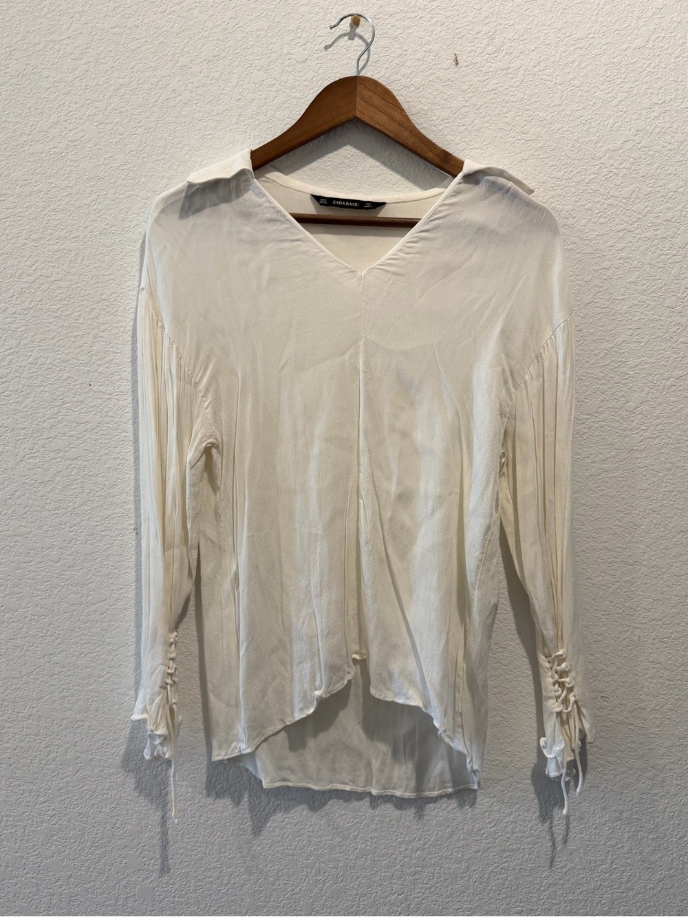 Zara basic white blouse long sleeve top tie sleeves v neck